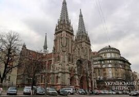 Костел Святого Миколая у Києві нарешті повернуть релігійній громад