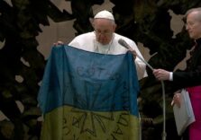 Папа про масові вбивства цивільних в Україні: Невинна кров взиває до неба