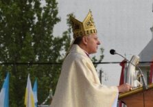 Римо-католицькі єпископи України вітають українців з Днем Незалежності