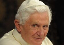 Помер Папа Венедикт XVI