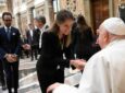 Папа до молоді: в світі, де тривають війни, відкривайте проблиски братерства