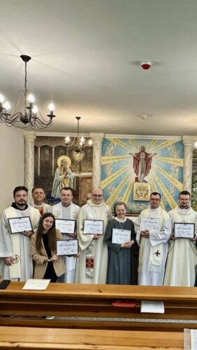 ШКОЛА ДУШПАСТИРІВ МОЛОДІ ЗАПРОШУЄ