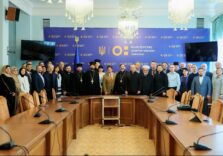 Представники Комісії у справах душпастирства молоді РКЦ на зустрічі з Міністром освіти і науки