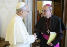 Лев XIV призначив нового голову Папської Комісії захисту неповнолітніх