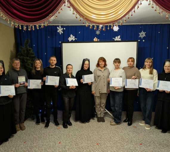 Тренінги з охорони неповнолітніх в католицьких закладах освіти