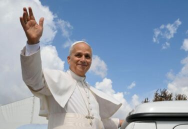 Папа зустрінеться з підлітками та молоддю своєї дієцезії