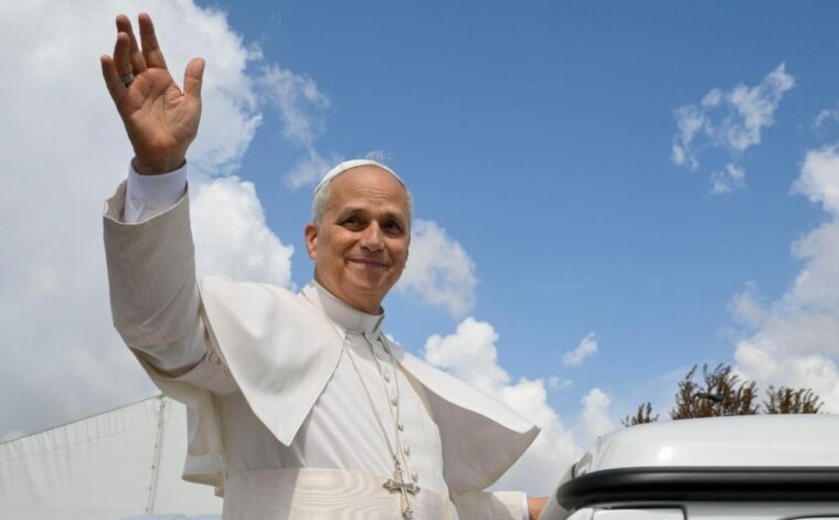 Папа зустрінеться з підлітками та молоддю своєї дієцезії