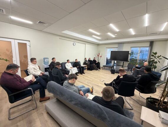 Нова Євангелізація як відповідь на сучасні потреби молоді.