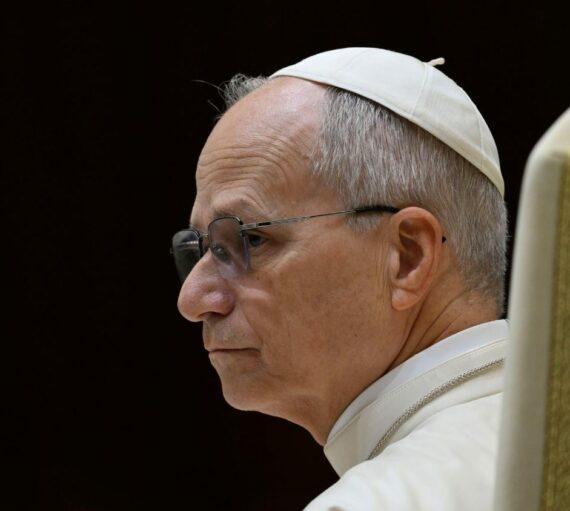 Папа зустрівся з постраждалим від насилля з боку духовенства