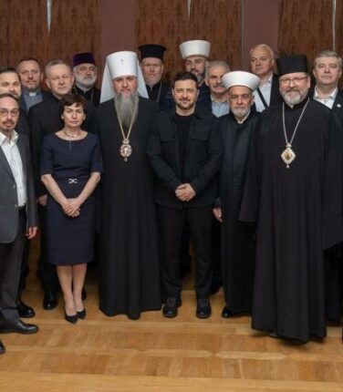 Українці потребують нашої духовної підтримки: члени ВРЦіРО зустрілися з главою держави