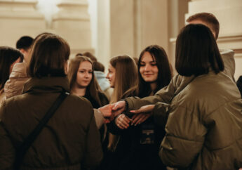 “Говоре, Господи, я слухаю” Закінчилось молодіжне чування у намірі молитов про покликання