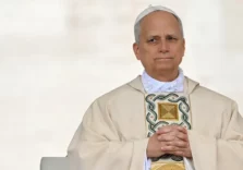 У квітні Лев XIV просить молитися за священників, які переживають кризу