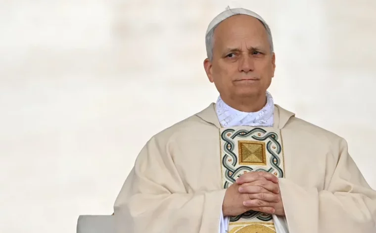 У квітні Лев XIV просить молитися за священників, які переживають кризу