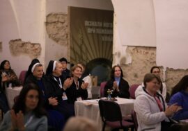 ВСЕУКРАЇНСЬКЕ ПАЛОМНИЦТВО ПЕДАГОГІВ «КОМПАС У ГРУДЯХ»